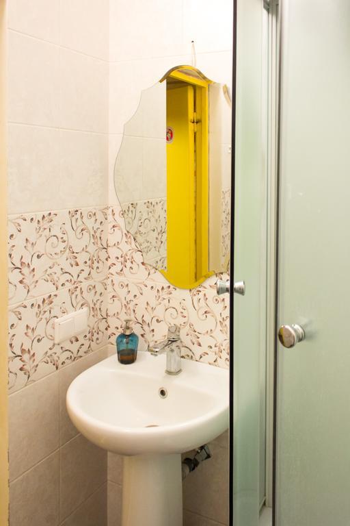 Riverside Hostel Минск Екстериор снимка